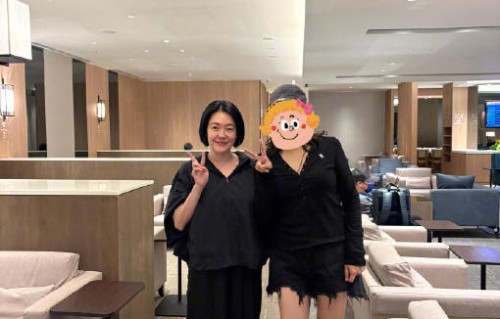 小S携母游上海，温柔陪伴尽显孝心