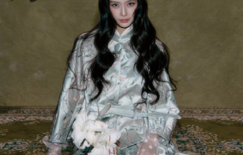 Angelababy近期减少工作是为了陪娃吗？