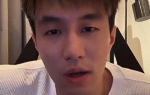 时隔1年，郭艾伦向周深道歉"拖拽"事件，内娱的"下限"又刷新了 