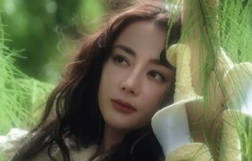 迪丽热巴登上Vogue封面的历程是怎样的？