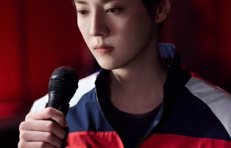 鹿晗在生日当天除了收到祝福，还有什么相关的公益活动？