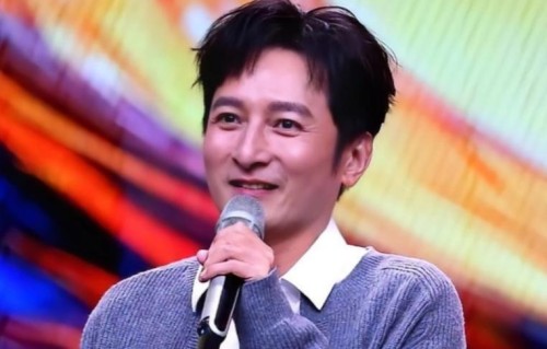 李维嘉的“洁癖”人生：从暴瘦痛哭到极致秩序，一个跌落者的沉默重建
