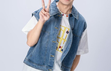 40岁杨迪生日宣言刷屏！从“小煞”到“脊梁”，他用十年诠释快乐的力量|非正式会谈|节目|粉丝|老粉|谢娜