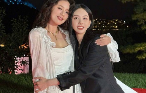 绝了!黎吧啦小耳朵十年重逢,直接掀翻全网青春回忆潮!|马思纯|陈都灵|左耳|李珥|酒吧
