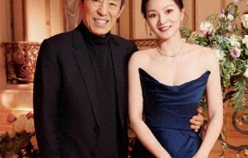 隐忍25年，44岁陈婷亲手摘掉张艺谋妻子认证，背后原因令人唏嘘
