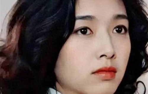 59岁江珊大变样！不羡慕高曙光，她对女儿找对象有3个要求