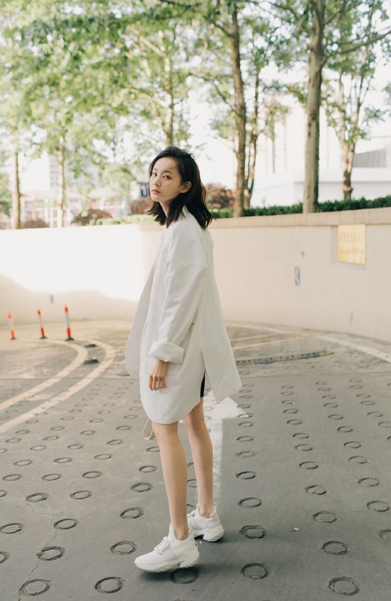 大鹏赞王一博《热烈》哭戏一遍过:他超越我们想象|刘敏涛|黄渤|陈烁|娱乐|搜狐