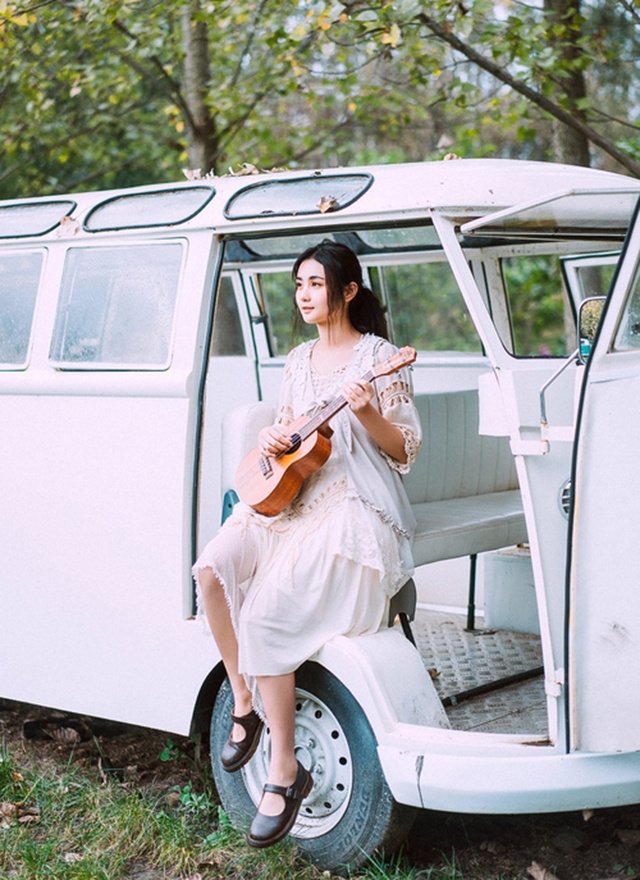 任敏秒回网友“一见钟情案” 剧内秦律师人设延伸剧外|家事法庭|还有明天|情难自禁|温柔|逆袭短剧