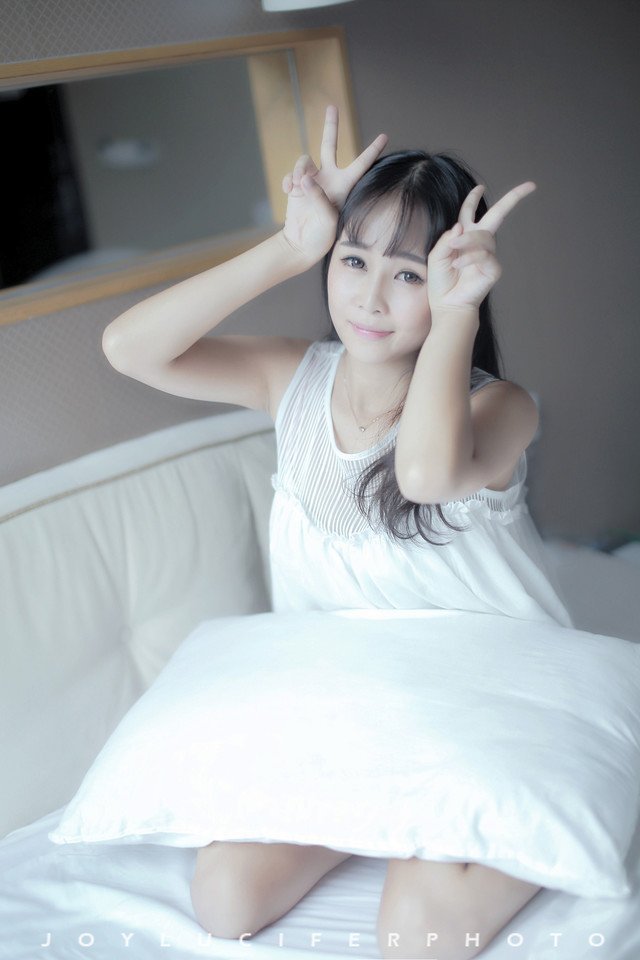 粉丝对姚琛在西藏高原坚持直播的态度是怎样的？|偶像|雪崩|雪山|自然|穿越