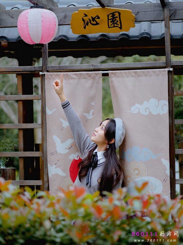 演员戏外互动对《月鳞绮纪》的播放数据产生了怎样的影响？