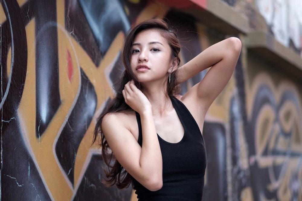 马嘉祺和宋亚轩在《我有一个朋友》第八期策划中具体如何打破‘刻板印象’？