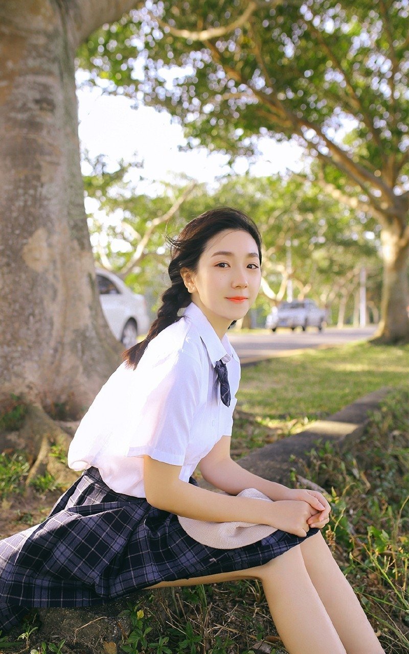 张杰43岁冬日穿短袖 陪谢娜看舞剧《牡丹亭》 感情稳定让人羡慕