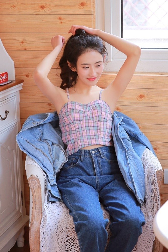 网友对林志玲跑步唱歌事件的整体反应和评价如何?