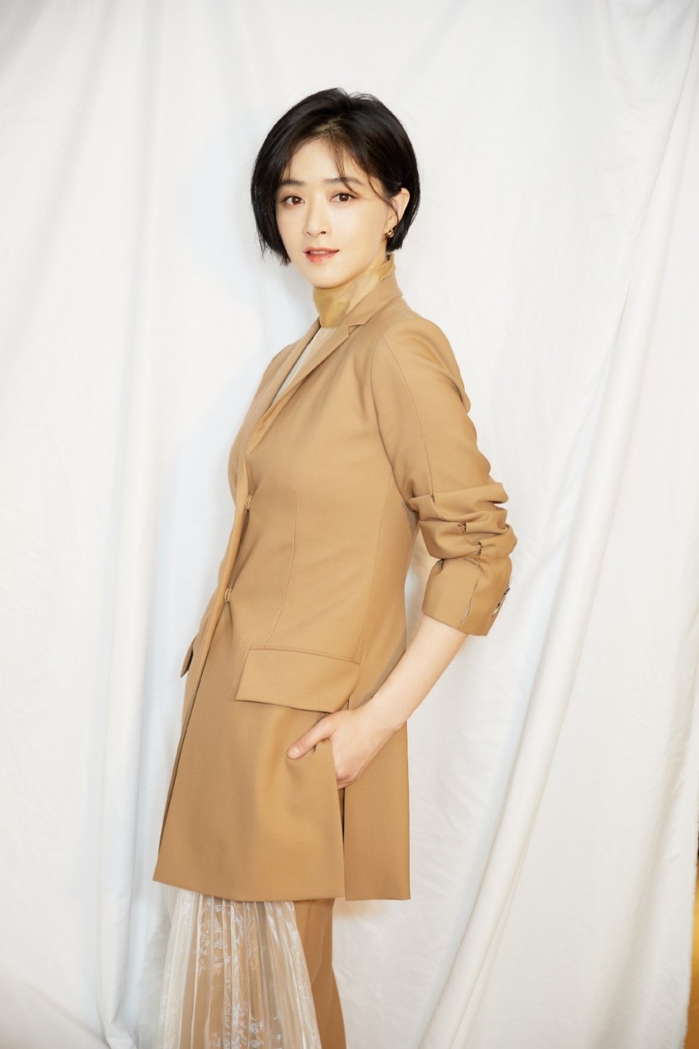 甘望星古装,甘望星晒横店vlog,戏里古装翩翩贵公子,戏外日常搞怪又可爱