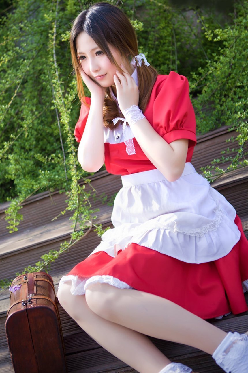 佘诗曼在《新闻女王2》中的表现获得了哪些职业成就?