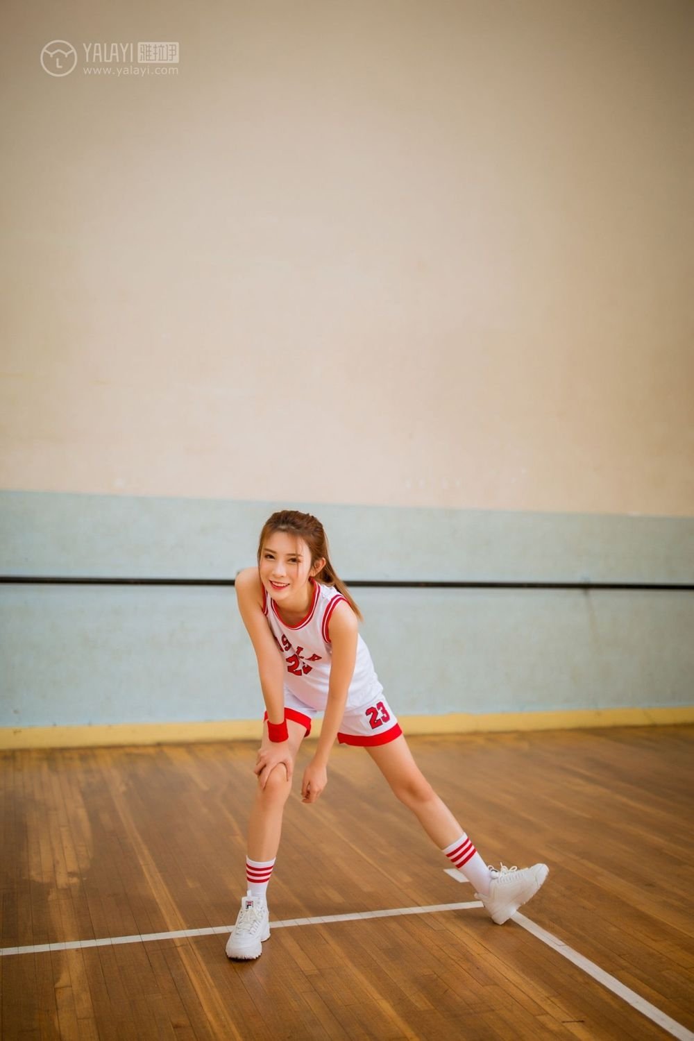 张凌赫跨1400公里赶场，金靖蹦跳应援，刘宇宁演唱会成开团建现场