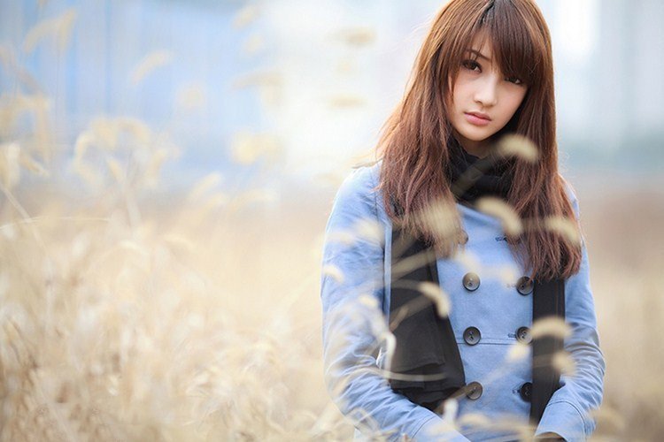 41岁安妮海瑟薇和36岁刘亦菲同框,气质绝佳,美丽非凡|安妮·海瑟薇|宝姿(Ports)|二胎|穿Prada的女魔头|结婚