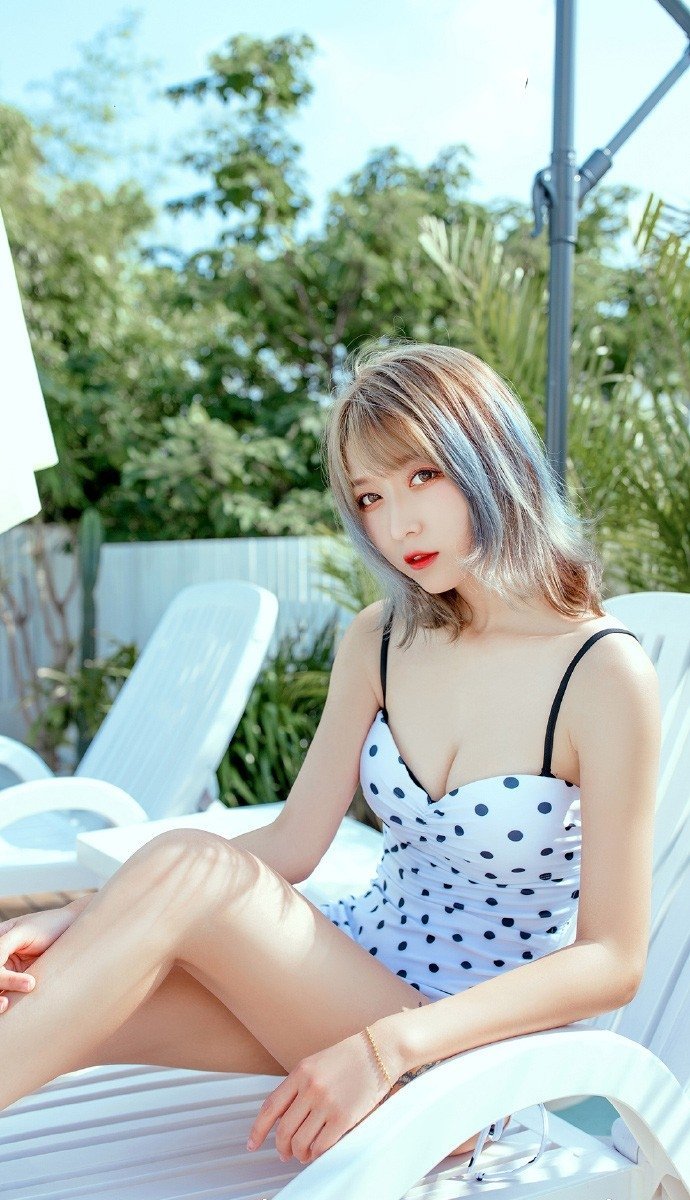 梓渝的抽象舞蹈和“梓渝摇”等早期热门梗有什么关联？