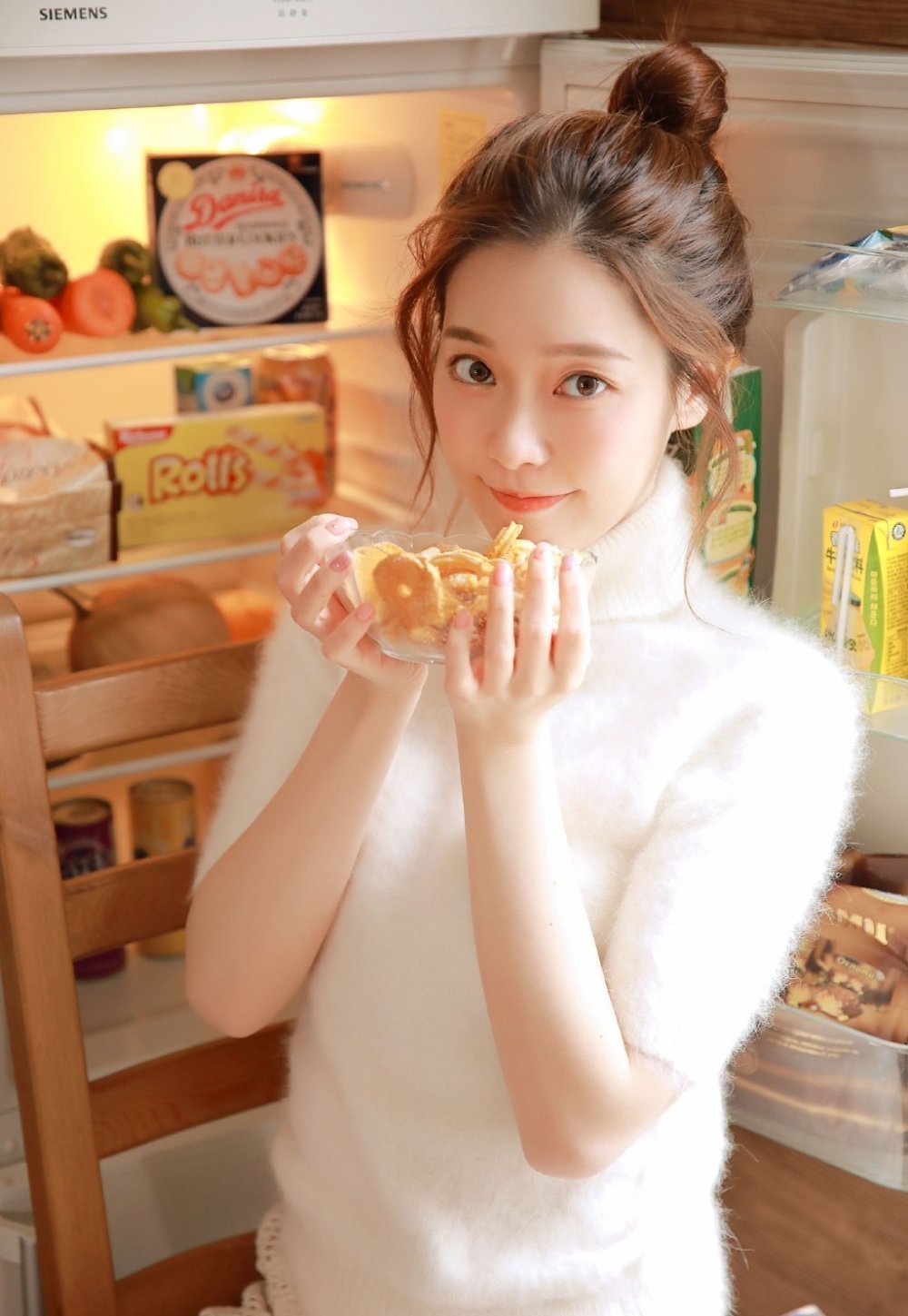 迪丽热巴20岁曾为容貌焦虑不自信_手机新浪网