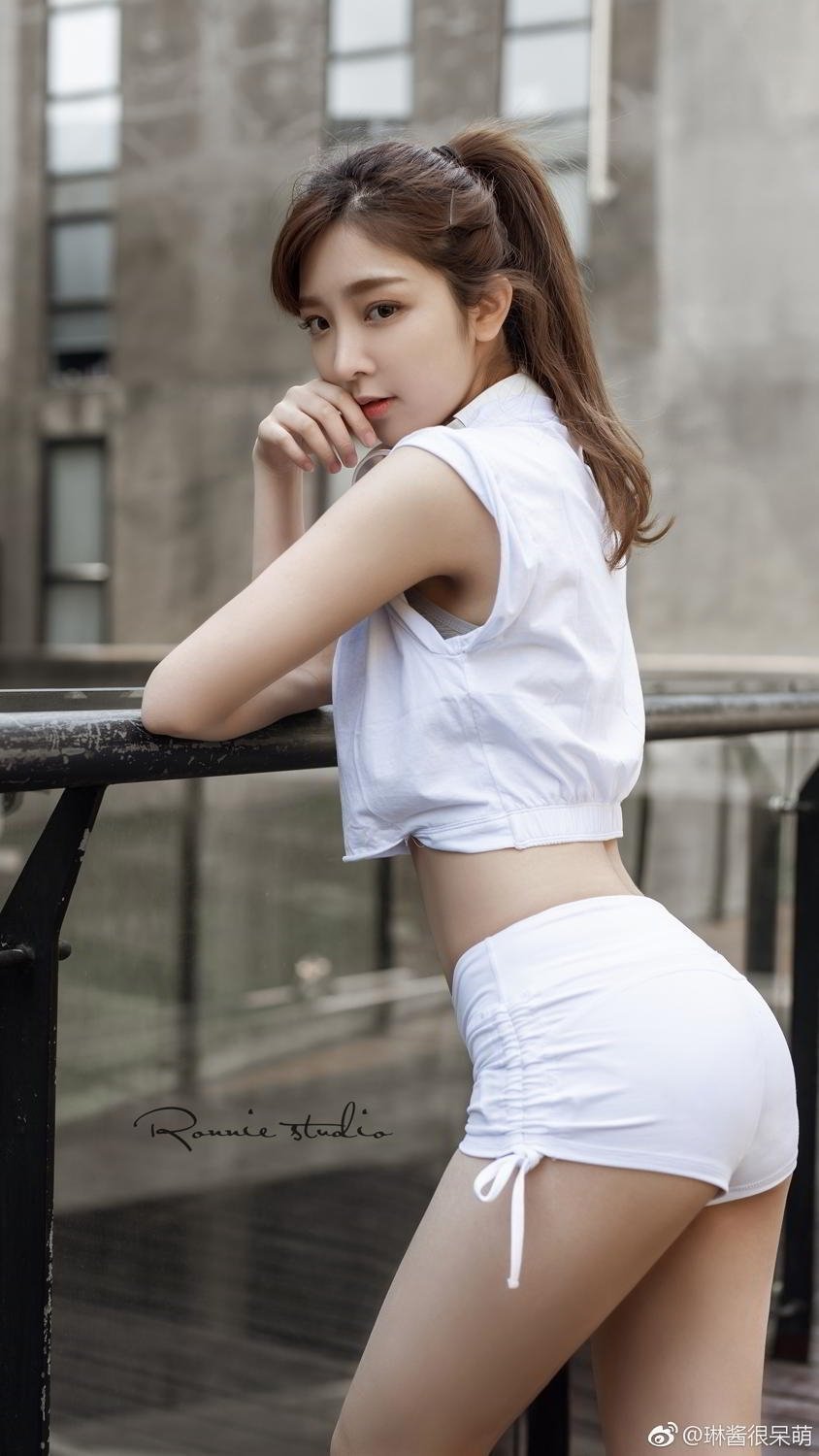 张峻豪直言很喜欢刘宇宁的音色,一直想合作