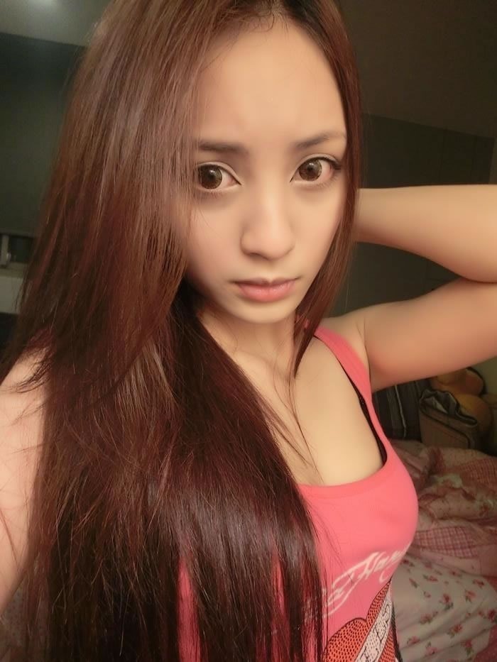 张杰43岁冬日穿短袖 陪谢娜看舞剧《牡丹亭》 感情稳定让人羡慕